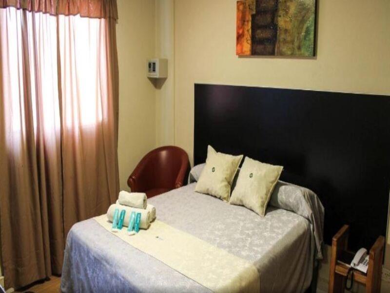 Hotel Alto Parana Кордова Экстерьер фото