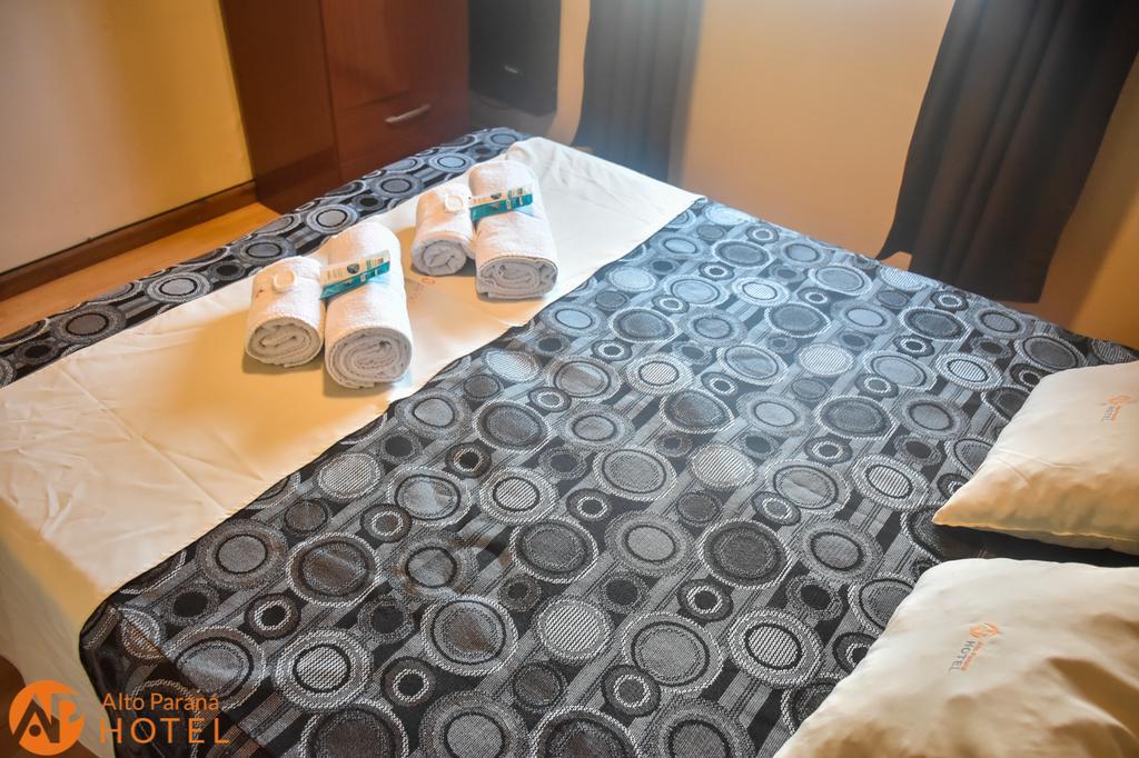 Hotel Alto Parana Кордова Экстерьер фото
